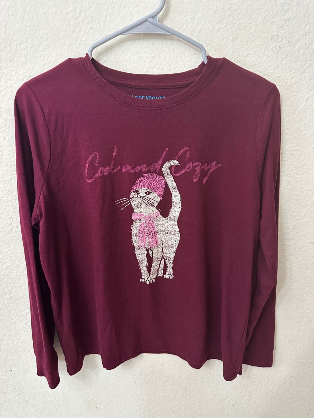 Girls' Long-Sleeve Cat Graphic Tee - Cozy Wine